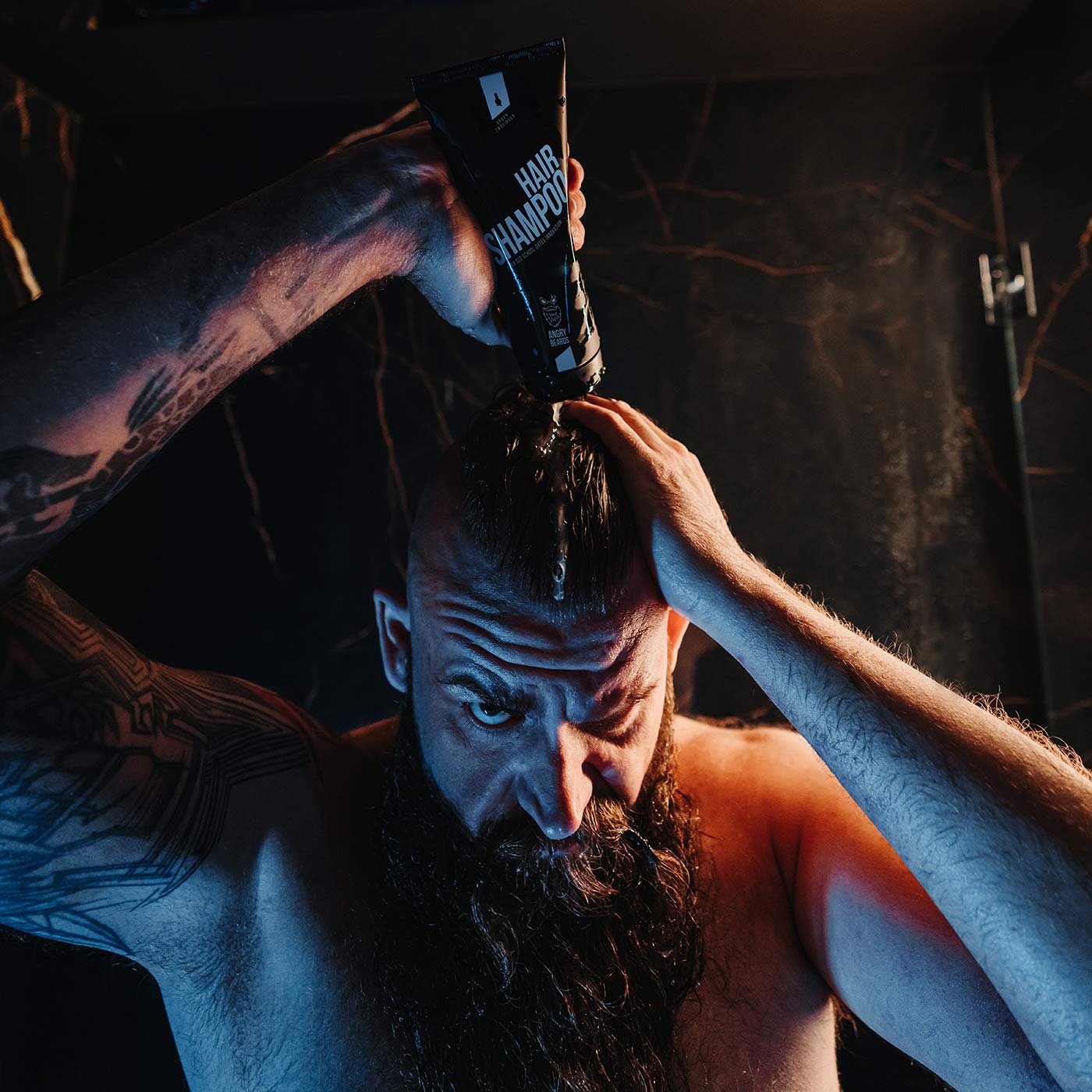 Šampón na vlasy Angry Beards Urban Twofinger 230 ml