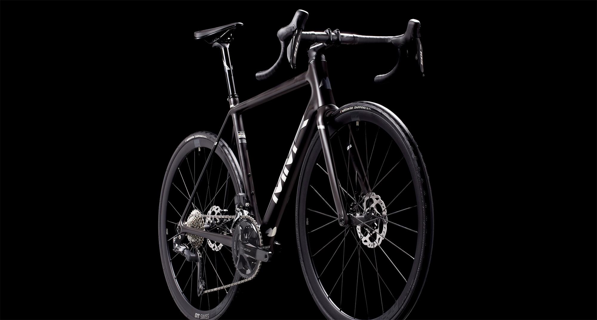 Silniční kolo MMR ADRENALINE 30 - Carbon N Chrome - vel.XS 24/2025