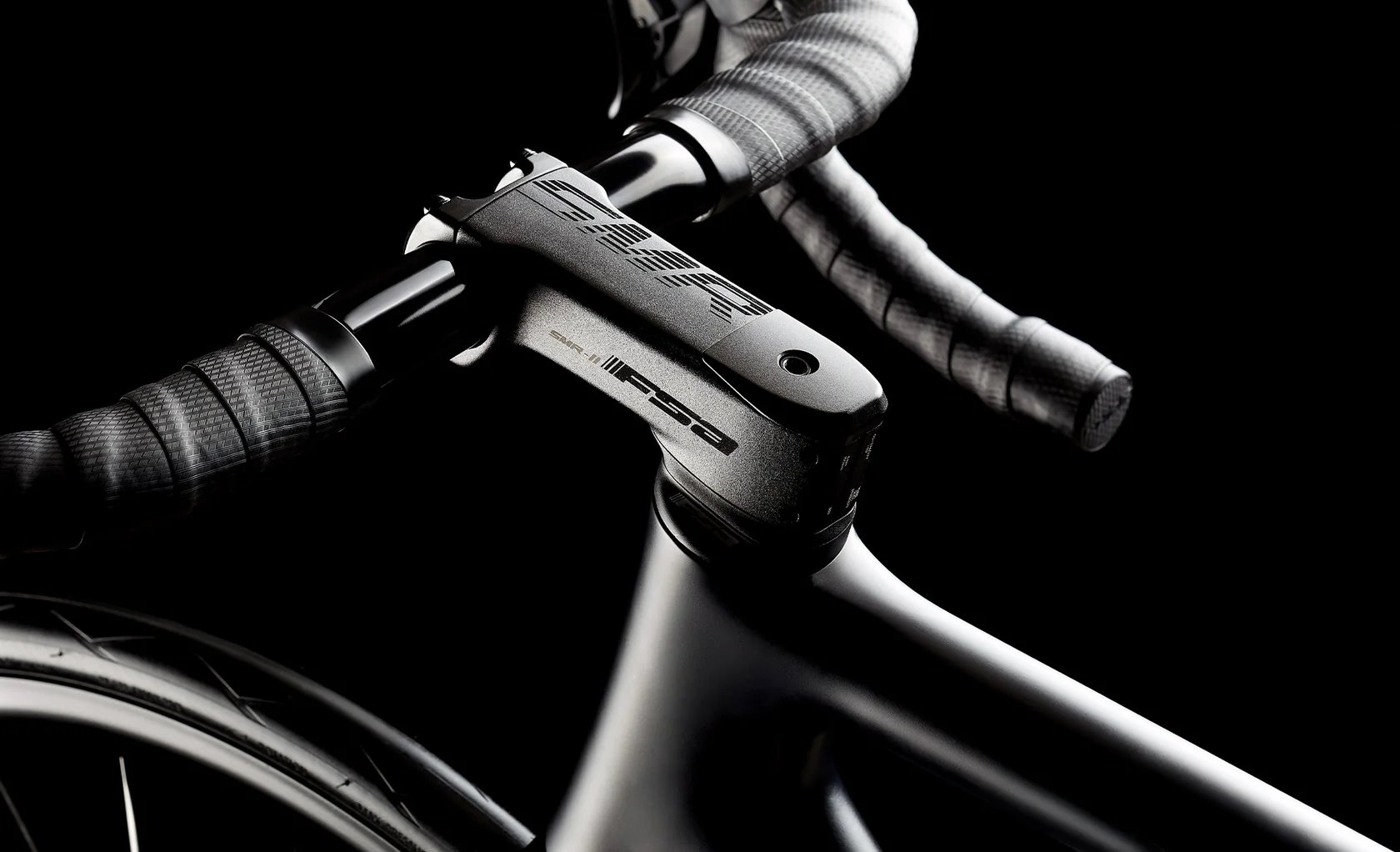 Silniční kolo MMR Adrenaline 30 - Carbon - vel.S 2025