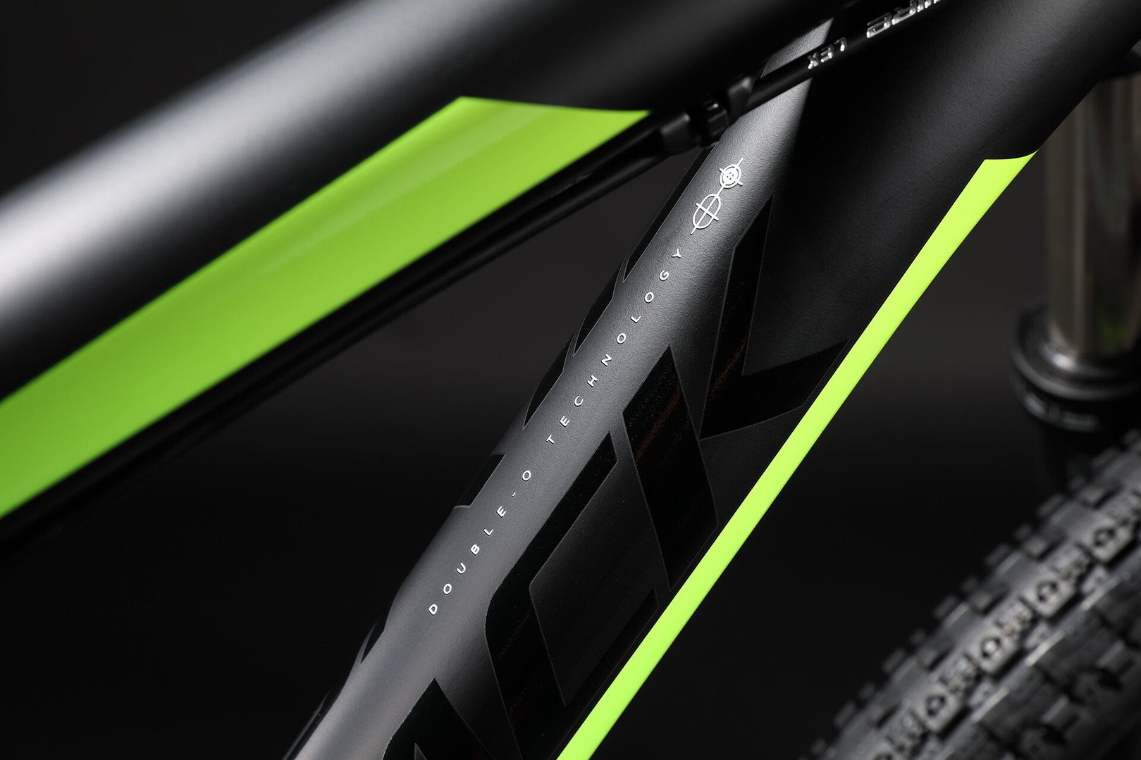 silverback sola 2 price