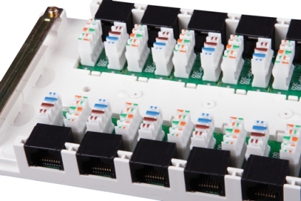 SOLARIX viacportový box, CAT5E, UTP, 12 x RJ45, biely SX12-5E-UTP-WH