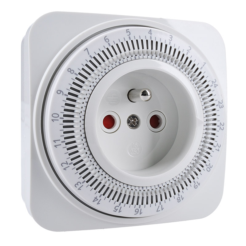 Spínací hodiny Solight DT06 rozpětí 24hod., min. časový úsek 15min