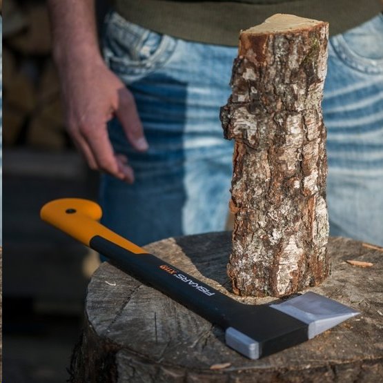 Štiepacia sekera Fiskars X11 S