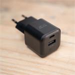 Swissten GaN adaptér 20W + USB-A, černý  
