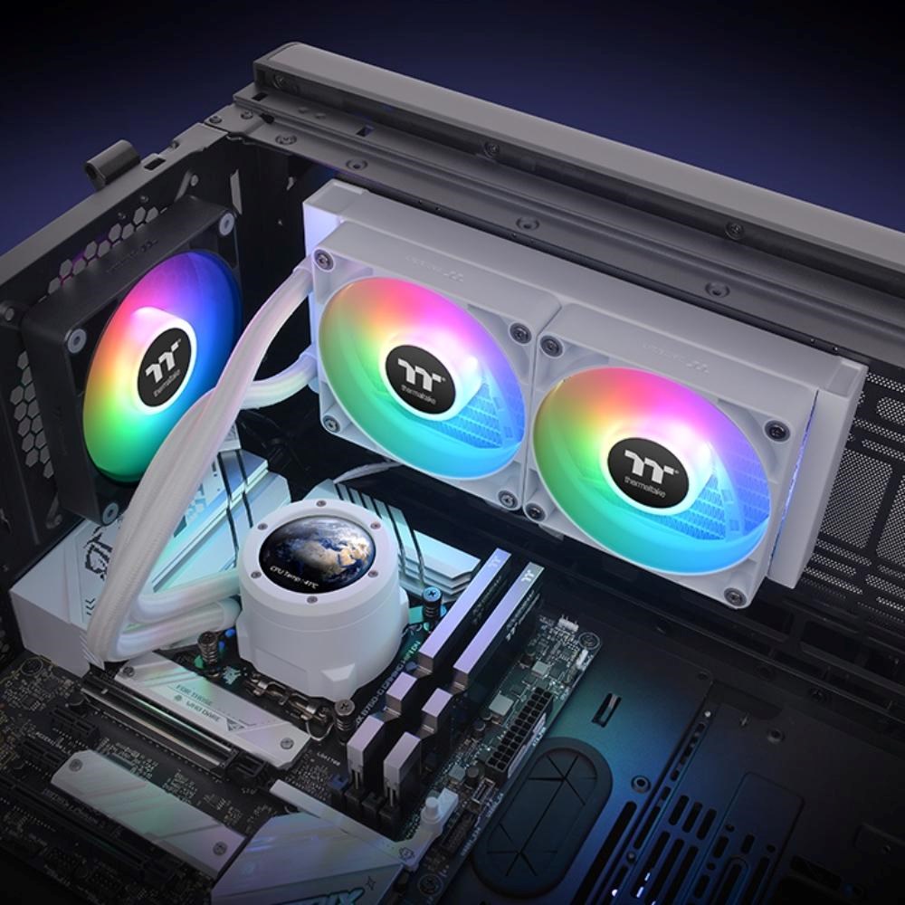 THERMALTAKE TH240 V2 Ultra ARGB, bílá