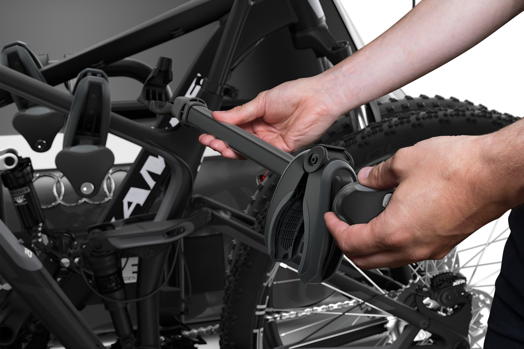 Thule EasyFold XT 933 Black (TH933101) TSBOHEMIA.CZ Thule EasyFold XT 933 Black (TH933101) TSBOHEMIA.CZ