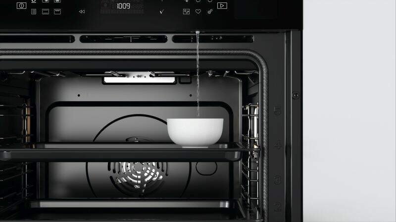 Whirlpool W7 OS4 4S1 P BL