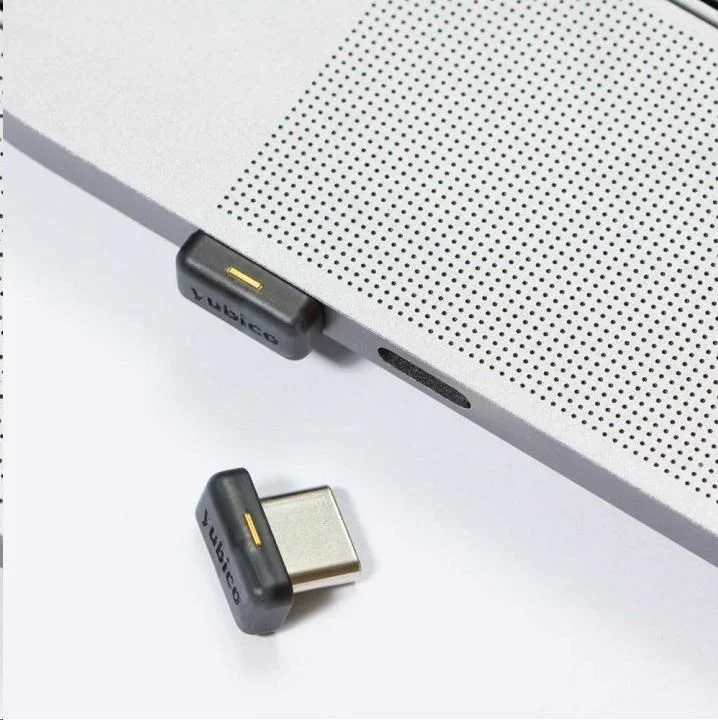 YubiKey 5C Nano - USB-C, miniatúrne kľúč/token s viacfaktorovou autentizáciou, podpora Smart Card (2FA)